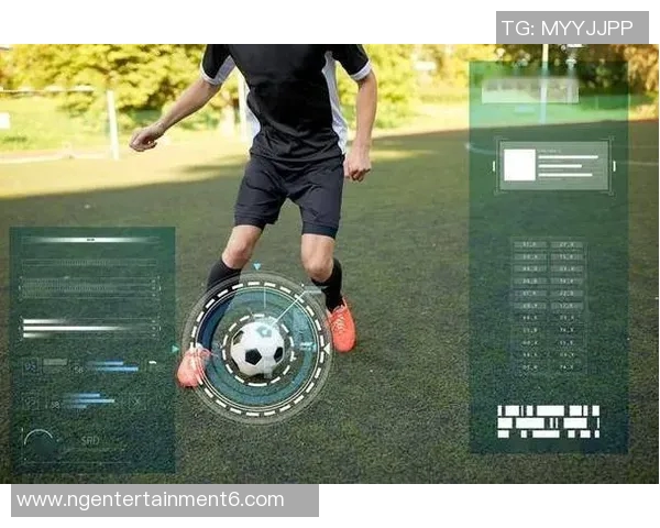 足球场门的故事与传奇:从守门员的视角看比赛的精彩瞬间与背后辛酸 足球场门的故事与传奇:从守门员的视角看比赛的精彩瞬间与背后辛酸