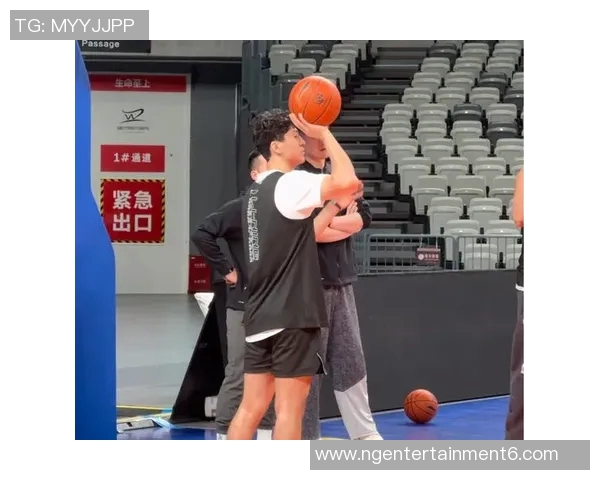 新疆队备战同曦比赛赵睿复出时间未定西尔扎提或缺席首轮对决 新疆队备战同曦比赛赵睿复出时间未定西尔扎提或缺席首轮对决